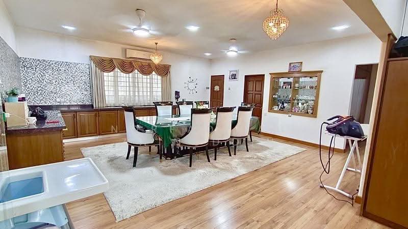 Semi-Detached House for Sale in Taman Melawati (Ulu Kelang) - NORFADILAH ZAINUDDIN - Dining Room - PropertyGuru.com.my