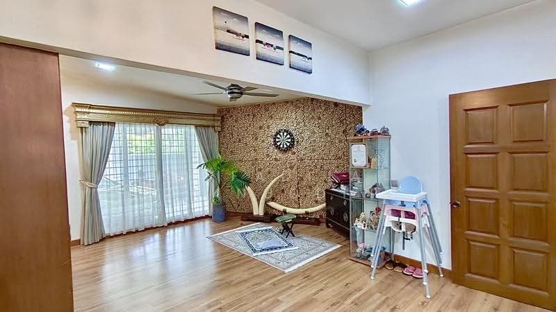 Semi-Detached House for Sale in Taman Melawati (Ulu Kelang) - NORFADILAH ZAINUDDIN - Living Room - PropertyGuru.com.my