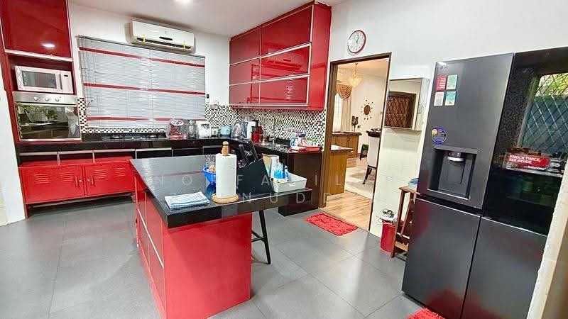 Semi-Detached House for Sale in Taman Melawati (Ulu Kelang) - NORFADILAH ZAINUDDIN - Kitchen - PropertyGuru.com.my