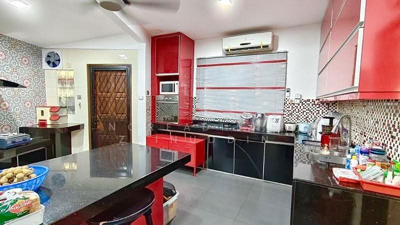 Semi-Detached House for Sale in Taman Melawati (Ulu Kelang) - NORFADILAH ZAINUDDIN - Kitchen - PropertyGuru.com.my