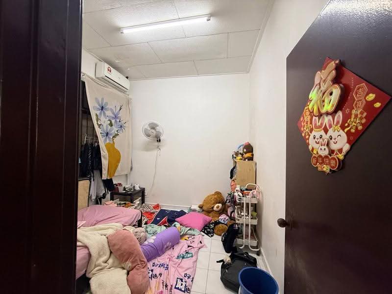 Rumah Teres untuk Dijual di Taman Daya (Johor Bahru) - Tycia Law - Bedroom - PropertyGuru.com.my