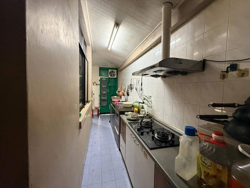 Rumah Teres untuk Dijual di Taman Daya (Johor Bahru) - Tycia Law - Kitchen - PropertyGuru.com.my