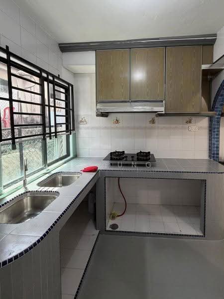 2-storey Terraced House for Rent in Taman Damai Jaya (Skudai) - YC Fung - Kitchen - PropertyGuru.com.my