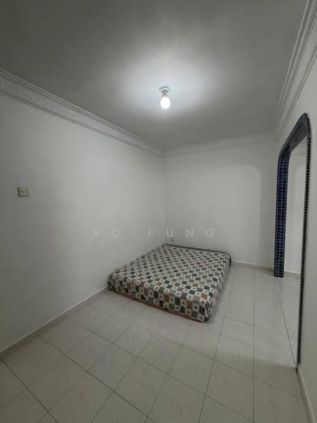 2-storey Terraced House for Rent in Taman Damai Jaya (Skudai) - YC Fung - Bedroom - PropertyGuru.com.my