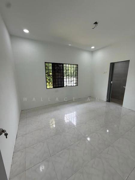 Rumah Teres 1-Tingkat untuk Dijual di Taman Kulai Besar (Kulai) - Wallace Ang - PropertyGuru.com.my