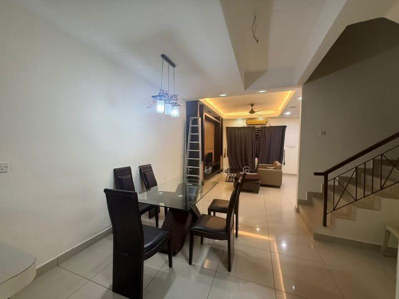 2-storey Terraced House for Rent in Taman Mount Austin (Tebrau) - YC Fung - Dining Room - PropertyGuru.com.my