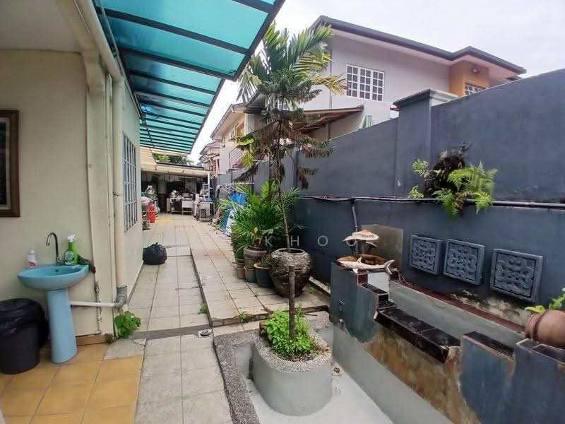 Semi-Detached House for Sale in SS14 (Subang Jaya) - KH Khoo - Garden - PropertyGuru.com.my