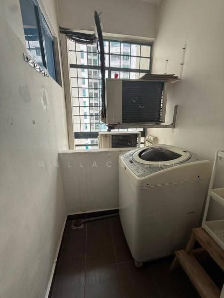 Pangsapuri untuk Dijual di Aster Court - Wallace Ang - Balcony - PropertyGuru.com.my