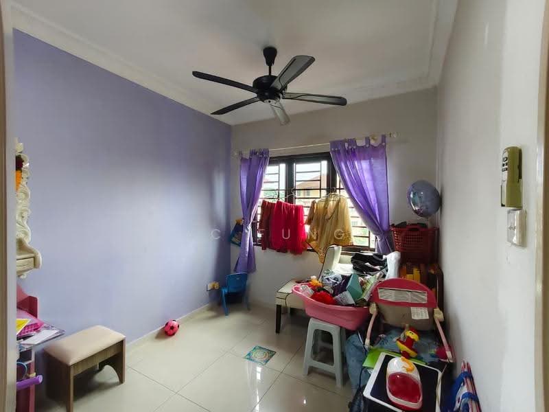 Pangsapuri untuk Disewa di Larkin Residence - YC Fung - Bedroom - PropertyGuru.com.my