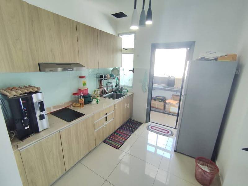 Kediaman Servis untuk Dijual di Meridin Bayvue @ Sierra Perdana - Rueben Lim - Kitchen - PropertyGuru.com.my