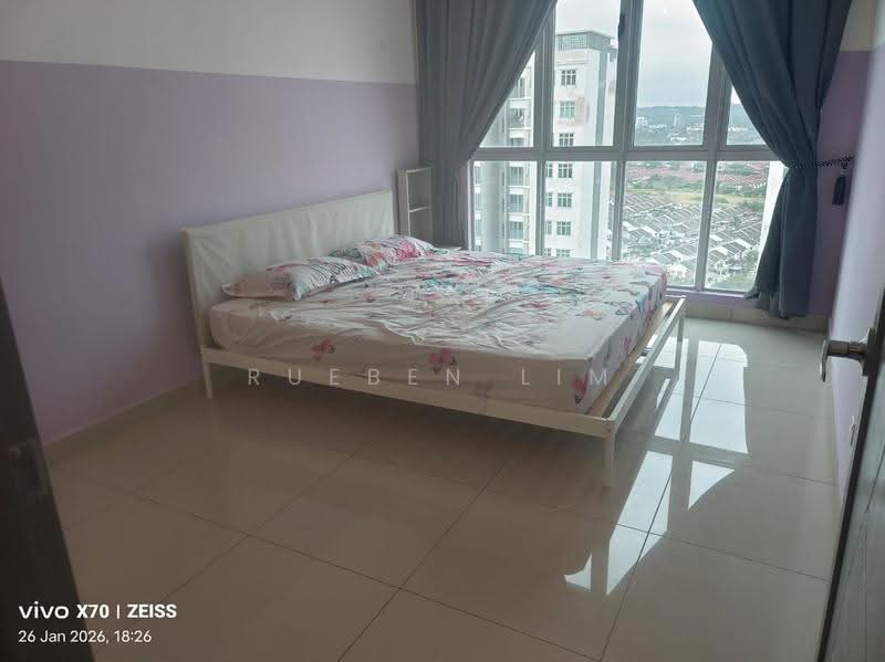 Kediaman Servis untuk Dijual di Meridin Bayvue @ Sierra Perdana - Rueben Lim - Bedroom - PropertyGuru.com.my