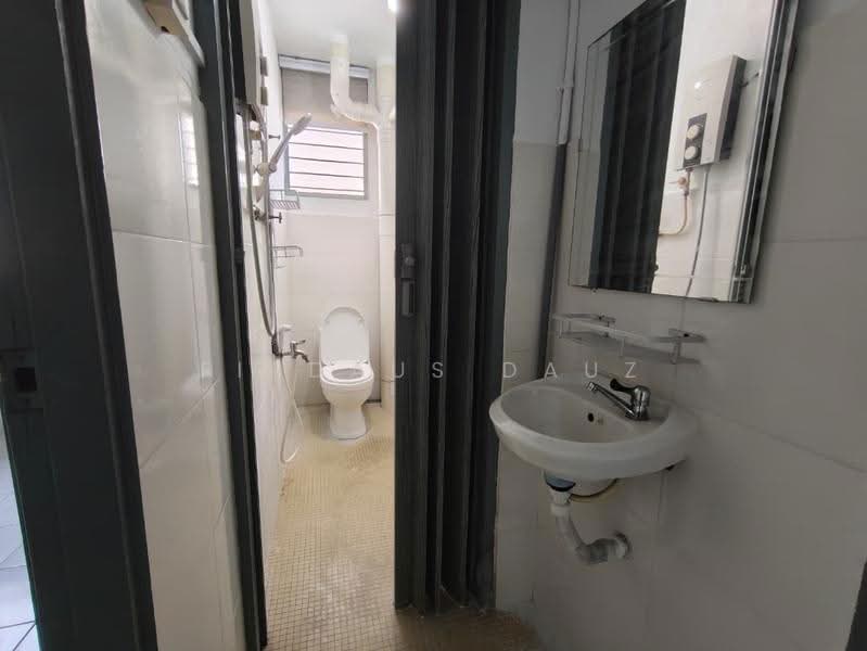 Flat for Sale at Bukit Cheras - Firdaus Dauz - Bathroom - PropertyGuru.com.my