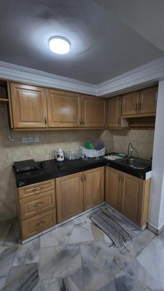 2.5-storey Terraced House for Sale in Taman Bukit Permai (Ampang) - Syah Othman - Kitchen - PropertyGuru.com.my