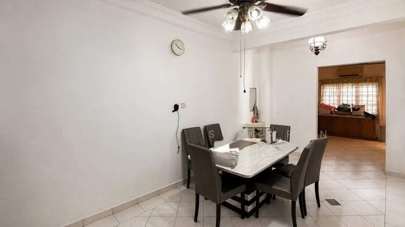 Terraced House for Sale in Bandar Kinrara Seksyen 1 (Bandar Kinrara) - muharni sawarin - Dining Room - PropertyGuru.com.my