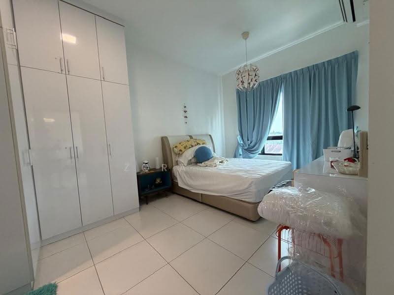 Service Residence for Sale at Sky View - Zora Gan - Bedroom - PropertyGuru.com.my