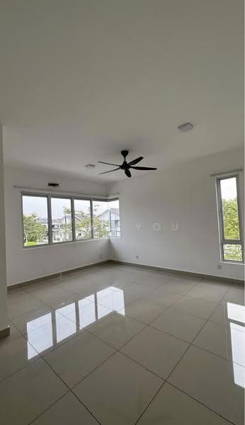 2-storey Terraced House for Rent in Bandar Rimbayu (Telok Panglima Garang) - Miki You - Living Room - PropertyGuru.com.my