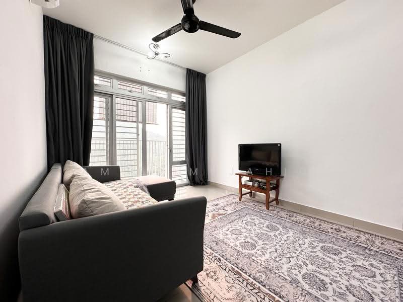 Kondominium untuk Disewa di Residensi Sakura - Ameer Mujahid - Living Room - PropertyGuru.com.my