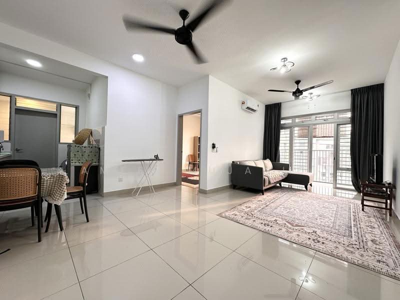 Kondominium untuk Disewa di Residensi Sakura - Ameer Mujahid - Living Room - PropertyGuru.com.my