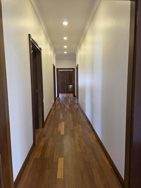 Bungalow House untuk Dijual di Kelana Jaya (Petaling Jaya) - Baljeet Singh - Corridor - PropertyGuru.com.my