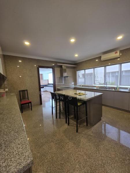 Bungalow House untuk Dijual di Kelana Jaya (Petaling Jaya) - Baljeet Singh - Kitchen - PropertyGuru.com.my