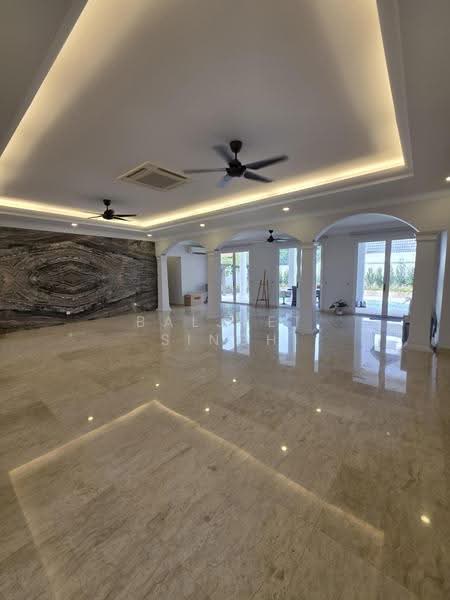 Bungalow House untuk Dijual di Kelana Jaya (Petaling Jaya) - Baljeet Singh - Living Room - PropertyGuru.com.my