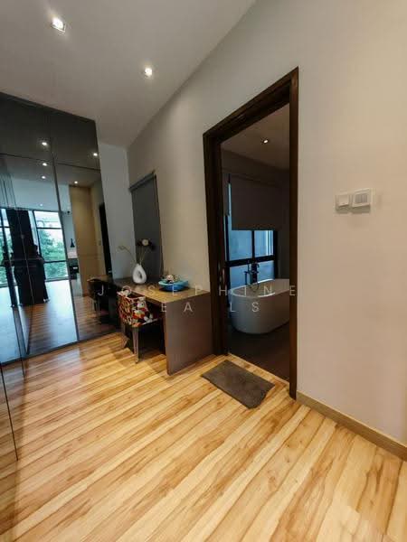 Semi-Detached House for Sale in Seri Kembangan (Selangor) - Josephine Pea LS - Bathroom - PropertyGuru.com.my