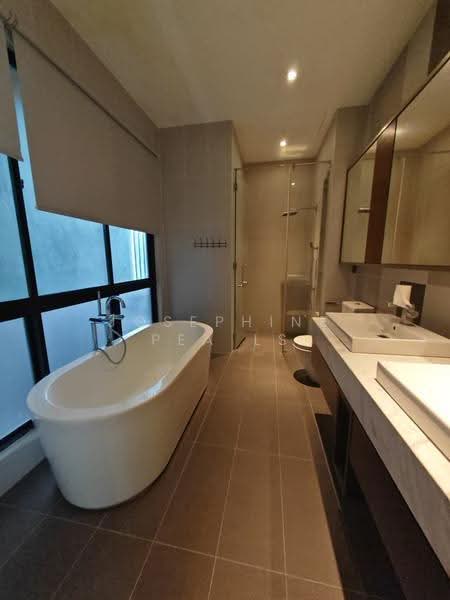 Semi-Detached House for Sale in Seri Kembangan (Selangor) - Josephine Pea LS - Bathroom - PropertyGuru.com.my