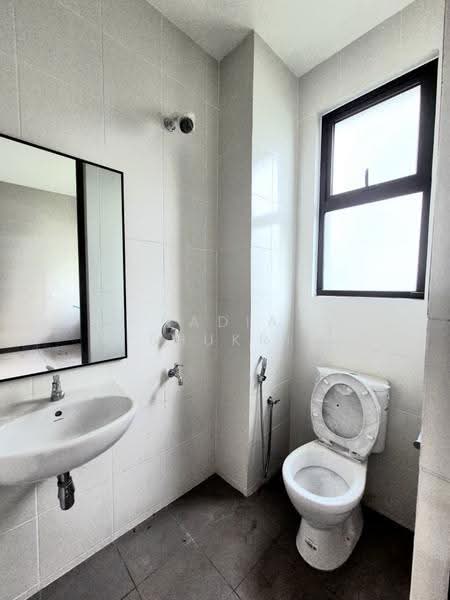 Semi-Detached House for Sale in Elmina (Shah Alam) - Nadia Shukri - Bathroom - PropertyGuru.com.my