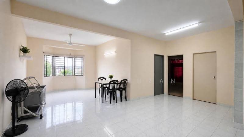Apartment for Sale at Pangsapuri Mutiara Subang - Zann Fauzan - Living Room - PropertyGuru.com.my