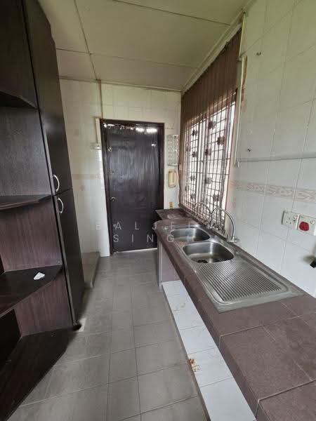 Rumah Teres 2.5-Tingkat untuk Dijual di Gasing Indah (Petaling Jaya) - Baljeet Singh - Kitchen - PropertyGuru.com.my