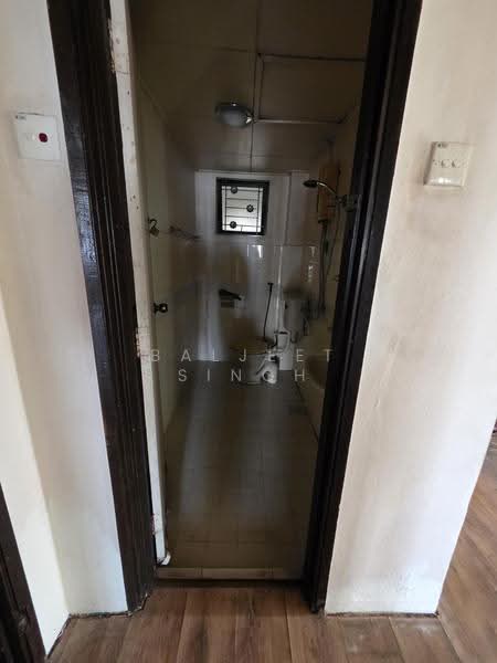 Rumah Teres 2.5-Tingkat untuk Dijual di Gasing Indah (Petaling Jaya) - Baljeet Singh - Bathroom - PropertyGuru.com.my