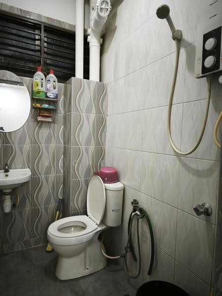 Pangsapuri untuk Disewa di Greenview Apartment - Rachel Hoh - Bathroom - PropertyGuru.com.my