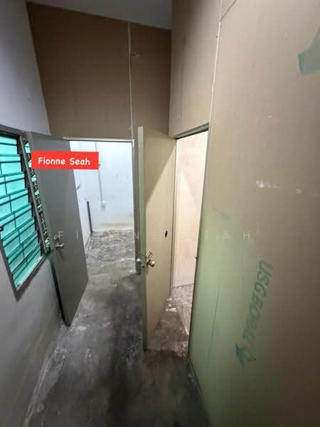 Shop for Rent in Bukit Mertajam (Penang) - Fionne Seah - Corridor - PropertyGuru.com.my