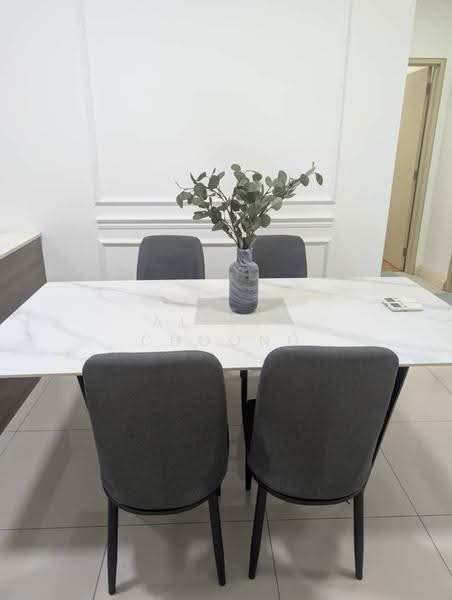 Pangsapuri untuk Disewa di V Residence Suites @ Sunway Velocity - Alicia Choong - Dining Room - PropertyGuru.com.my