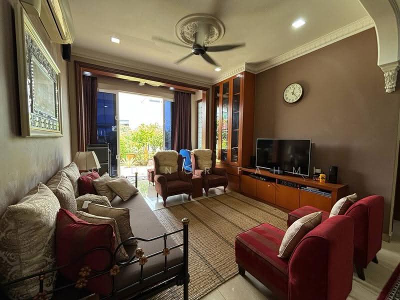 Bungalow House for Sale in Seksyen 8 (Kota Damansara) - Mohd Nor Fahmi - PropertyGuru.com.my