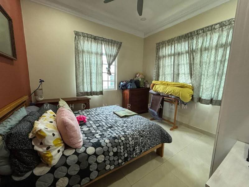 Bungalow House for Sale in Seksyen 8 (Kota Damansara) - Mohd Nor Fahmi - PropertyGuru.com.my