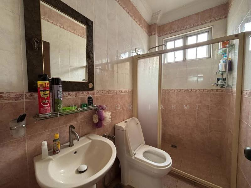 Bungalow House for Sale in Seksyen 8 (Kota Damansara) - Mohd Nor Fahmi - PropertyGuru.com.my