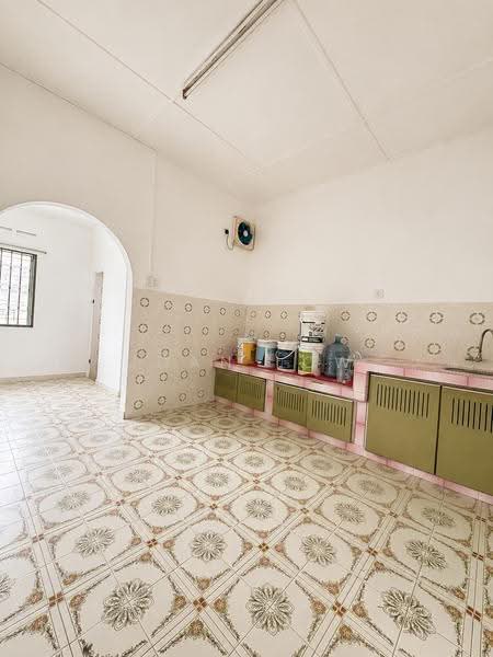 Rumah Teres 1-Tingkat untuk Dijual di Ayer Keroh (Melaka) - Joan Low - Kitchen - PropertyGuru.com.my