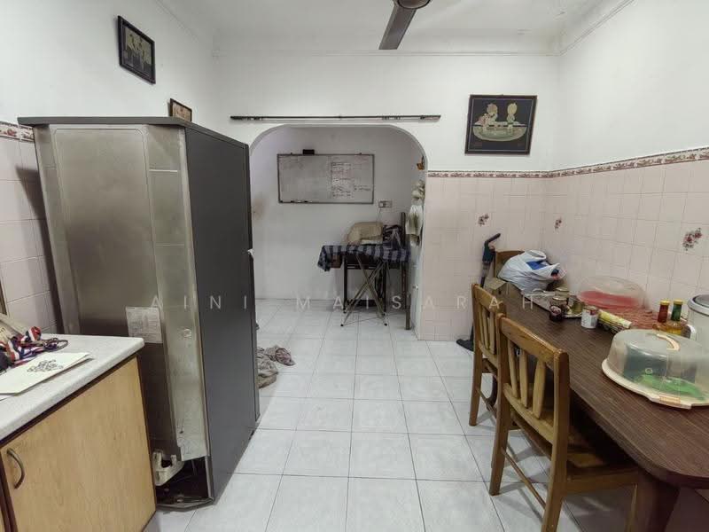 Rumah Teres 1-Tingkat untuk Dijual di Seksyen 17 (Shah Alam) - Aini Maisarah - Kitchen - PropertyGuru.com.my