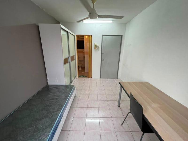 Pangsapuri untuk Dijual di Damai Apartment - Zann Fauzan - Bedroom - PropertyGuru.com.my