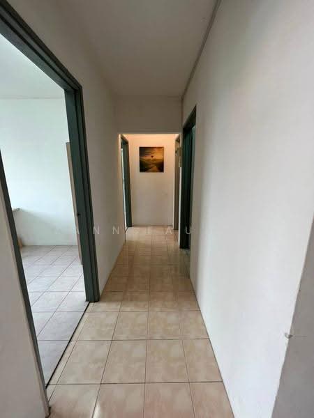 Pangsapuri untuk Dijual di Damai Apartment - Zann Fauzan - Corridor - PropertyGuru.com.my
