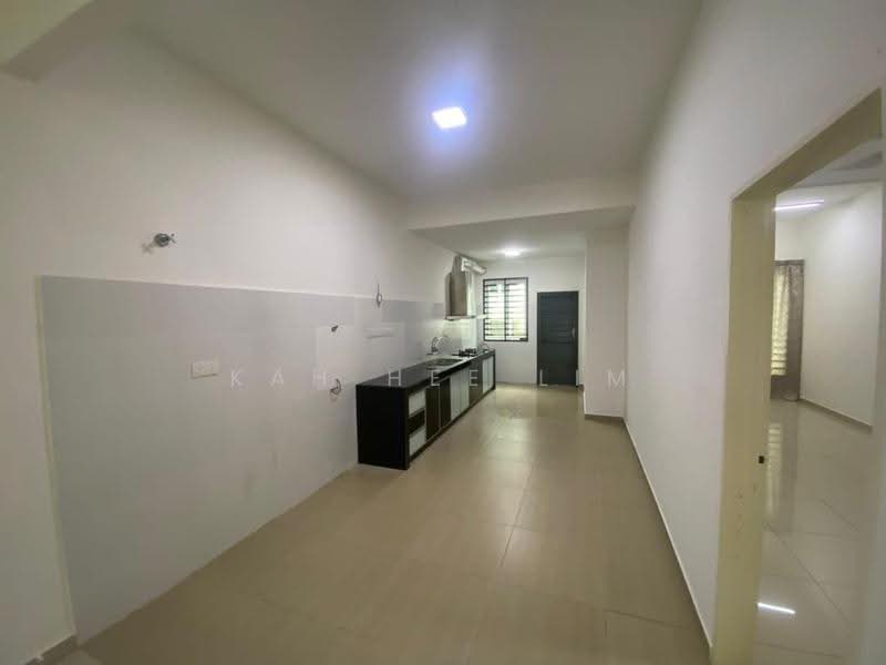 Rumah Teres untuk Disewa di Bandar Sri Sendayan (Negeri Sembilan) - Kah Hee Lim - Kitchen - PropertyGuru.com.my