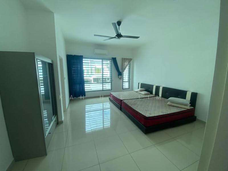 Rumah Teres untuk Disewa di Bandar Sri Sendayan (Negeri Sembilan) - Kah Hee Lim - Bedroom - PropertyGuru.com.my