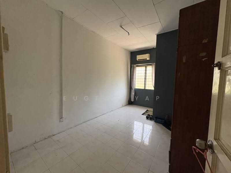 Rumah Teres untuk Dijual di Taman Desa Karunmas (Balakong) - Eugene Yap - Interior - PropertyGuru.com.my
