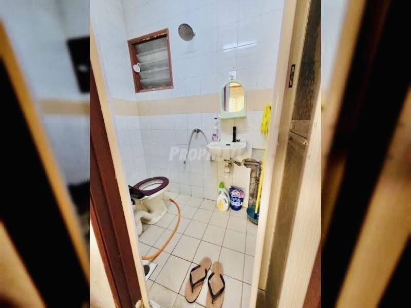 Pangsapuri untuk Disewa di Damai Apartment - Erin Yusof - Bathroom - PropertyGuru.com.my