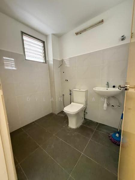 Rumah Teres 2-Tingkat untuk Dijual di Usj 3 (Subang Jaya) - Dylan Kwan - Bathroom - PropertyGuru.com.my