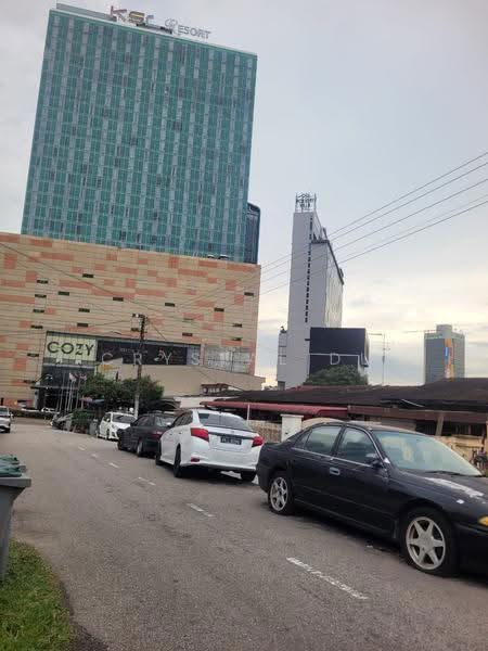 Terraced House for Sale in Batu Uban (Gelugor) - Crystal Du - Exterior - PropertyGuru.com.my