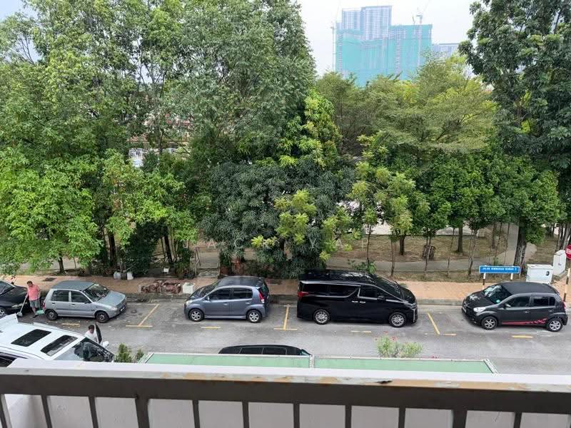 3-storey Terraced House for Sale in Laman Rimbunan (Kepong) - Jack Yap - Exterior - PropertyGuru.com.my