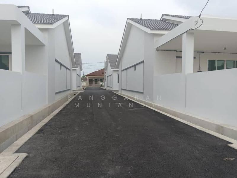 1-storey Terraced House for Sale in Rumah Teres Setingkat di Kuala Kedah (Kuala Kedah) - Sanggaran Muniandy - Exterior - PropertyGuru.com.my