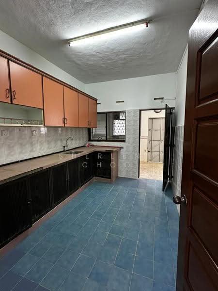 2-storey Terraced House for Sale in George Town (Penang) - Sherlene Choo - Kitchen - PropertyGuru.com.my